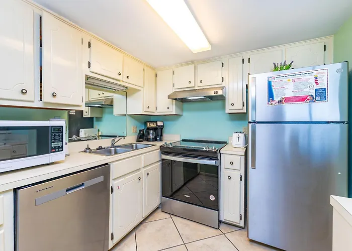 Island Winds East 302 Apartment